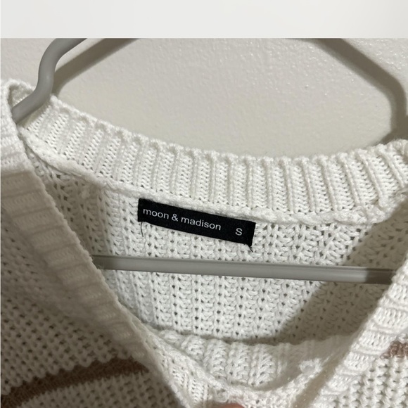 Cute sweater - Picture 4 of 4